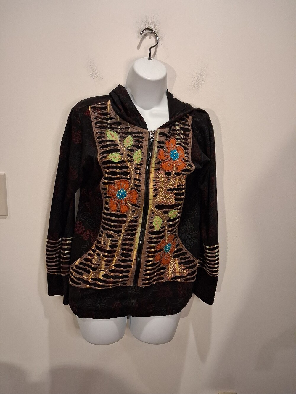 Rising International Size M Whimsigoth Grunge Hoodie